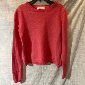 Ellen Tracy 100% Cashmere. Women’s. Large long Sleeve. Short Waist. Salmon color